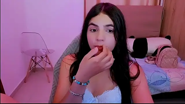  elenna online show from March 2026 05:40:01 PM