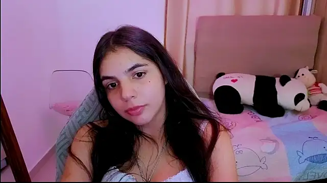 Snapshot of _elenna chatting on April 2026 07:58:01 PM elenna online show from April 2026 07:58:01 PM