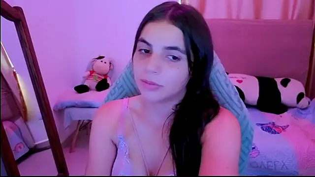 Snapshot of _elenna chatting on May 2026 07:22:02 PM elenna online show from May 2026 07:22:02 PM
