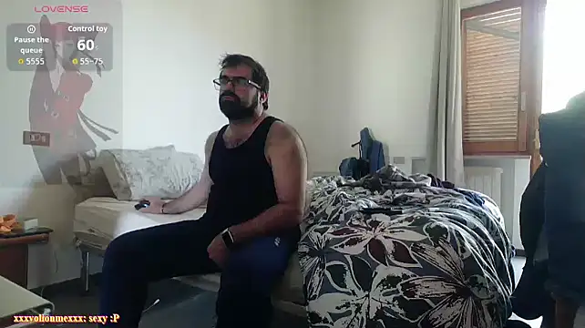 Attila985 online show from April 2026 12:32:02 PM