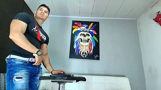 Snapshot of GendersonFit chatting on February 2025 01:42:01 PM GendersonFit online show from February 2025 01:42:01 PM