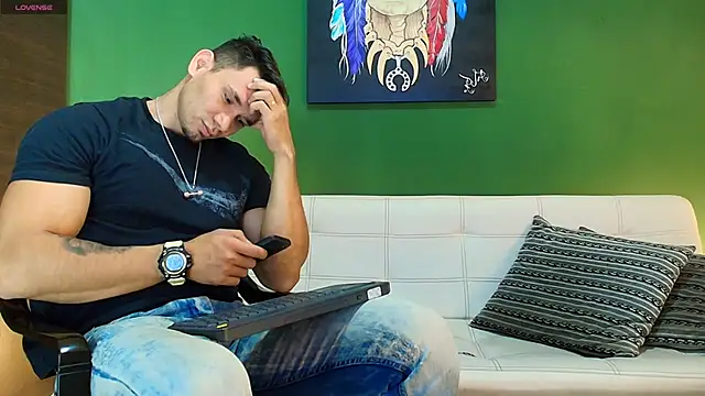 Snapshot of GendersonFit chatting on September 2025 10:35:01 PM GendersonFit online show from September 2025 10:35:01 PM