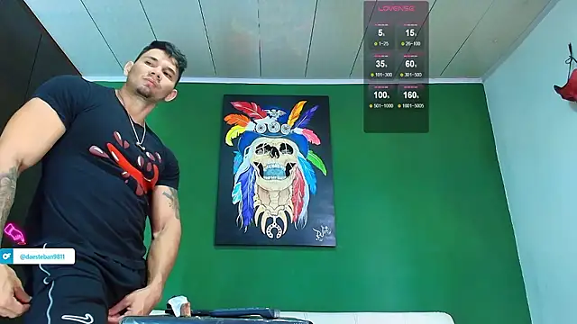 Snapshot of GendersonFit chatting on September 2025 02:32:01 PM GendersonFit online show from September 2025 02:32:01 PM