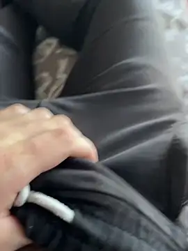 Snapshot of vaniusaw chatting on October 2025 01:26:02 PM vaniusaw online show from October 2025 01:26:02 PM