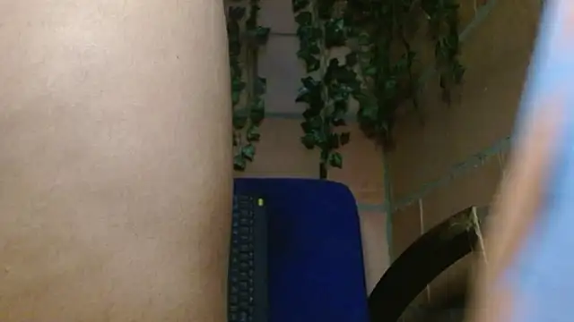 belindathompson online show from November 2025 11:36:02 PM