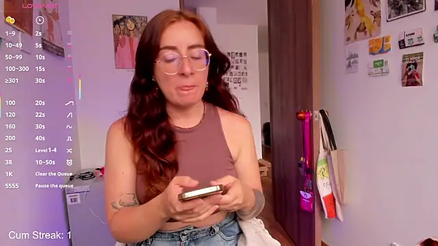 linda giggle online show from April 2026 02:40:02 PM