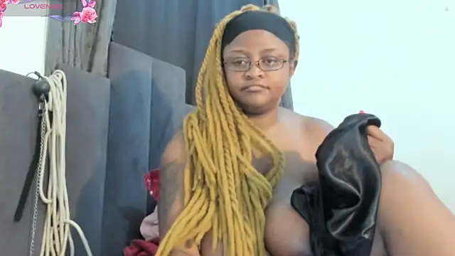 CuteBustyBabes online show from December 2024 05:02:01 PM