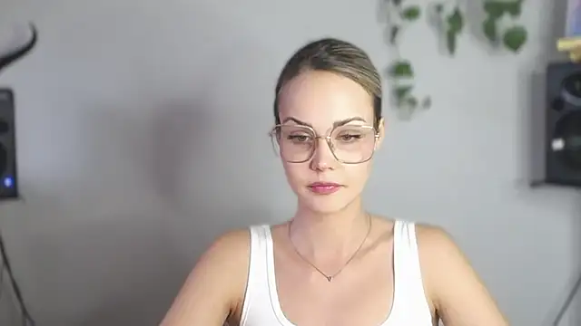 LexiexPlay online show from February 2025 02:43:01 PM