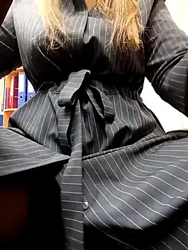 Office Albertina online show from March 2026 10:03:01 PM