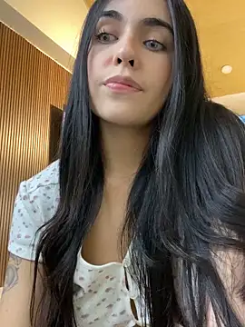 DaphneUwu online show from November 2025 11:04:02 PM