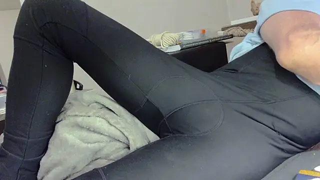 mike30nbg online show from October 2025 07:01:02 PM