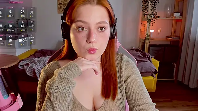 Sofy Benson online show from October 2025 12:13:02 PM