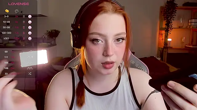 Sofy Benson online show from November 2025 12:22:02 PM