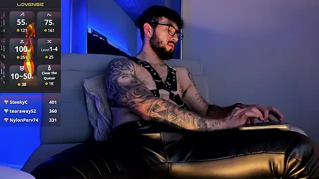 MarkWalker   online show from March 2025 04:34:02 PM