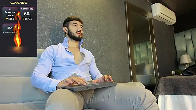 Snapshot of MarkWalker__ chatting on March 2026 10:30:02 AM MarkWalker online show from March 2026 10:30:02 AM