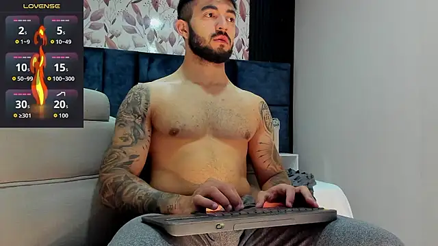 Snapshot of MarkWalker__ chatting on March 2026 10:20:01 AM MarkWalker online show from March 2026 10:20:01 AM