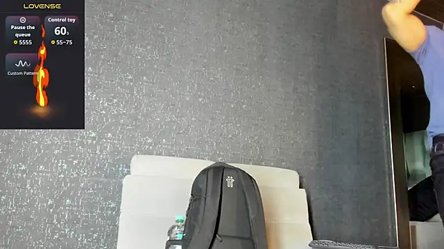 Snapshot of MarkWalker__ chatting on April 2026 09:57:01 AM MarkWalker online show from April 2026 09:57:01 AM