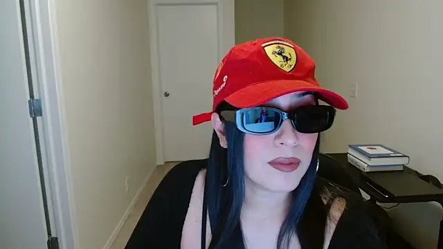 Sassy Latina online show from December 2025 04:33:02 AM