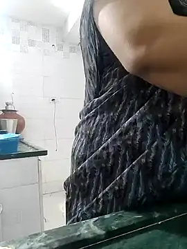 Riyasingh9 online show from December 2024 11:47:01 AM