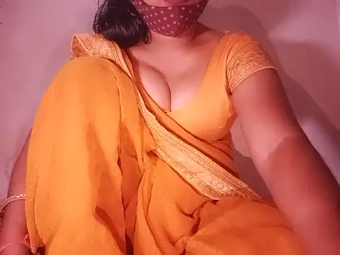 Snapshot of YUKTAPOWER chatting on March 2025 08:37:02 PM YUKTAPOWER online show from March 2025 08:37:02 PM