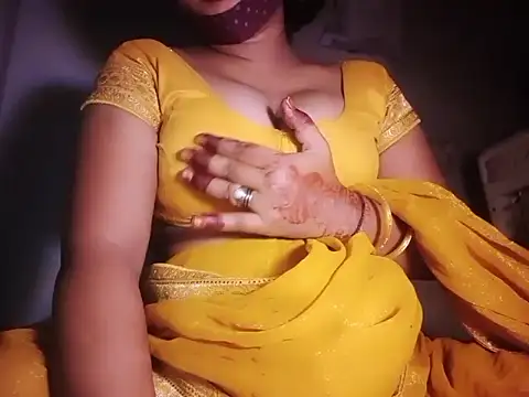 Snapshot of YUKTAPOWER chatting on September 2025 09:38:01 PM YUKTAPOWER online show from September 2025 09:38:01 PM