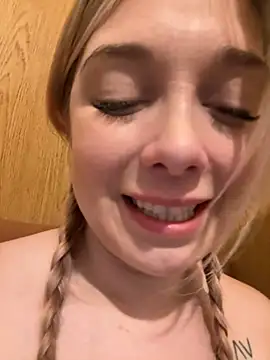 CherryAuroraa online show from December 2024 10:47:01 PM