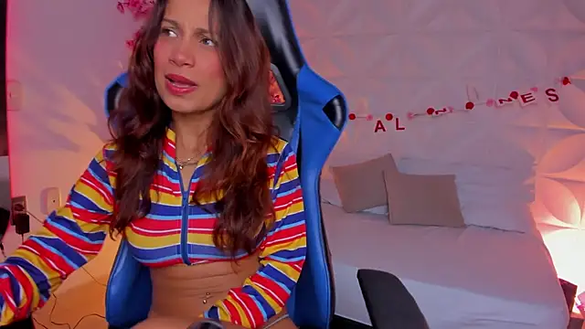 cora 22 online show from February 2026 12:14:02 PM