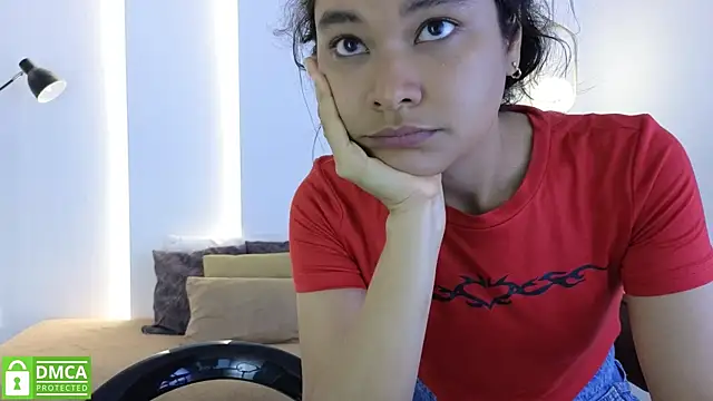 Snapshot of sexychanell_18 chatting on June 2026 01:33:01 PM sexychanell 18 online show from June 2026 01:33:01 PM