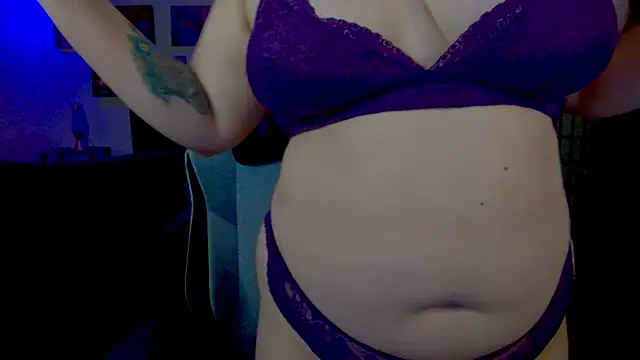 KiraSpitQueen online show from March 2026 04:25:01 AM