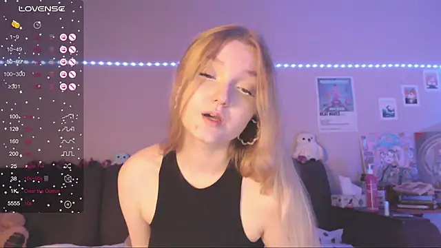 MiaMiaMeow online show from February 2025 07:21:01 PM