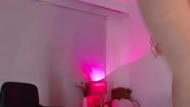 Coffee Dreams online show from December 2025 04:57:02 PM