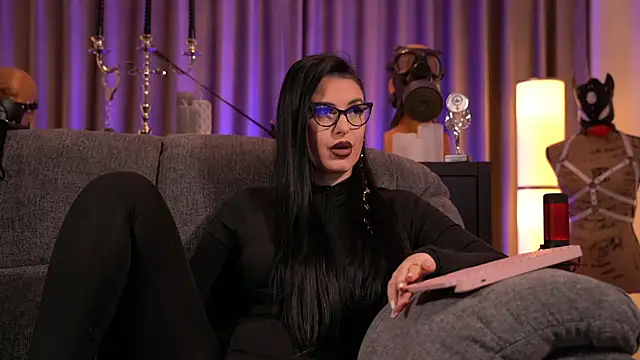 Snapshot of kelly_kent chatting on December 2024 10:55:02 PM kelly kent online show from December 2024 10:55:02 PM