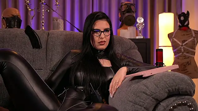 Snapshot of kelly_kent chatting on December 2024 12:57:02 AM kelly kent online show from December 2024 12:57:02 AM
