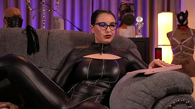 Snapshot of kelly_kent chatting on December 2024 05:12:01 PM kelly kent online show from December 2024 05:12:01 PM