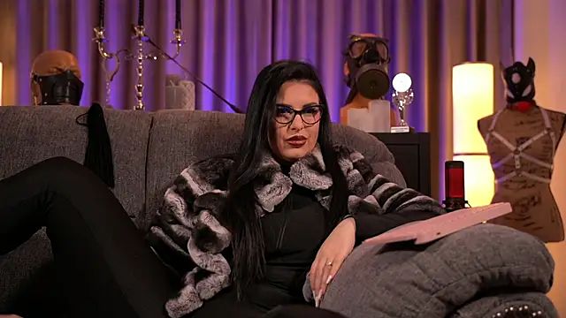 Snapshot of kelly_kent chatting on December 2024 04:27:02 AM kelly kent online show from December 2024 04:27:02 AM