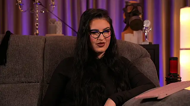 Snapshot of kelly_kent chatting on January 2025 12:43:02 AM kelly kent online show from January 2025 12:43:02 AM