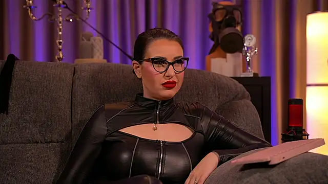 Snapshot of kelly_kent chatting on February 2025 12:25:02 AM kelly kent online show from February 2025 12:25:02 AM
