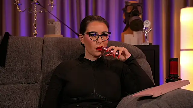 Snapshot of kelly_kent chatting on February 2025 01:56:01 AM kelly kent online show from February 2025 01:56:01 AM