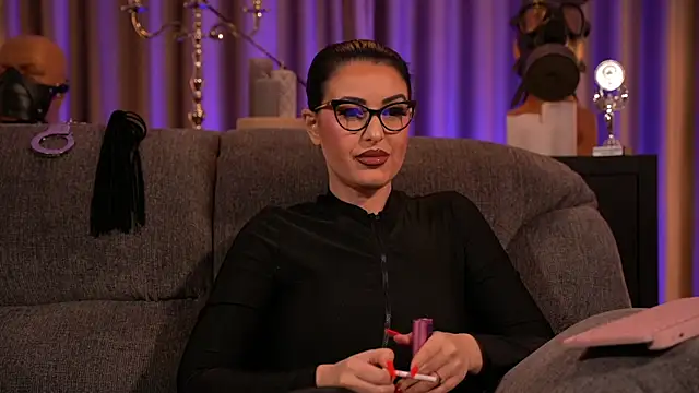 Snapshot of kelly_kent chatting on February 2025 12:21:02 AM kelly kent online show from February 2025 12:21:02 AM