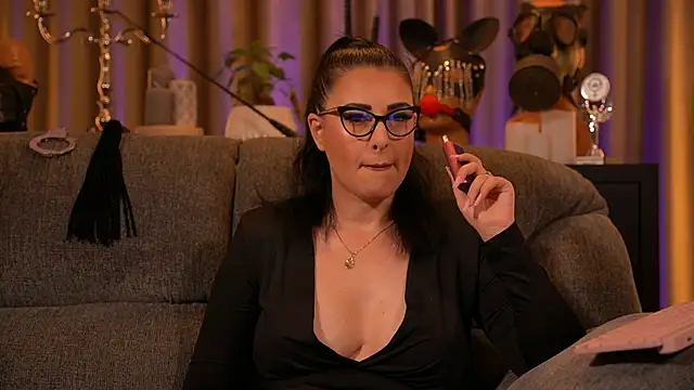 Snapshot of kelly_kent chatting on September 2025 10:31:01 PM kelly kent online show from September 2025 10:31:01 PM
