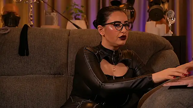 Snapshot of kelly_kent chatting on October 2025 11:34:01 PM kelly kent online show from October 2025 11:34:01 PM