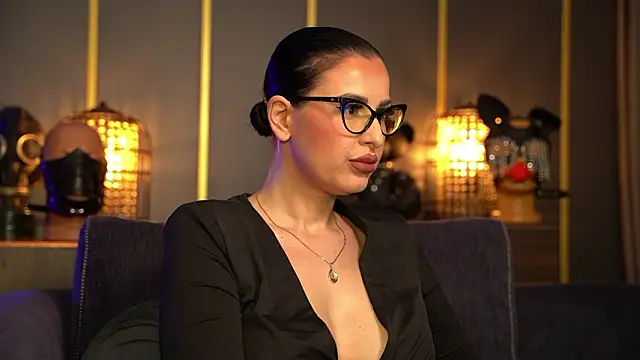 Snapshot of kelly_kent chatting on February 2026 11:28:02 PM kelly kent online show from February 2026 11:28:02 PM