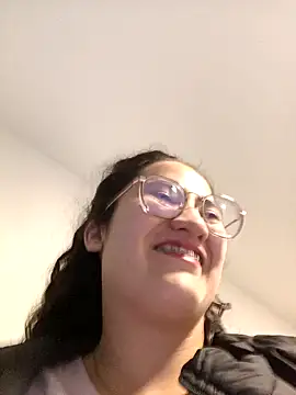 Snapshot of francesca_baker1007 chatting on December 2024 02:21:02 AM francesca baker1007 online show from December 2024 02:21:02 AM