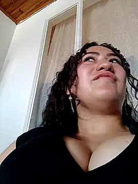 Snapshot of francesca_baker1007 chatting on January 2025 08:14:02 PM francesca baker1007 online show from January 2025 08:14:02 PM