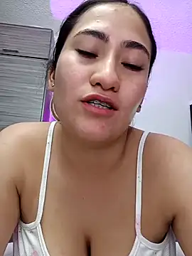 Snapshot of francesca_baker1007 chatting on March 2025 10:42:01 PM francesca baker1007 online show from March 2025 10:42:01 PM