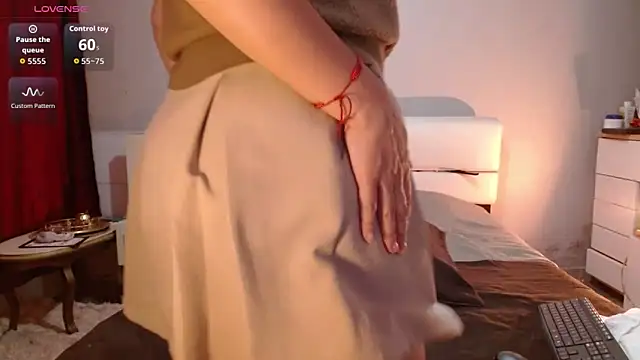 Freyja soh online show from February 2026 09:33:02 PM