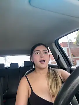 sofia henaok online show from October 2025 05:44:02 PM