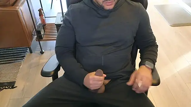 HungandThickLatin online show from April 2026 02:52:02 PM