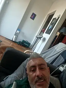 cuci45 online show from February 2026 03:01:01 PM