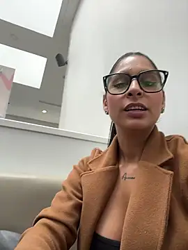 Snapshot of charlotte_stevenss_ chatting on May 2026 04:46:02 PM charlotte stevenss online show from May 2026 04:46:02 PM